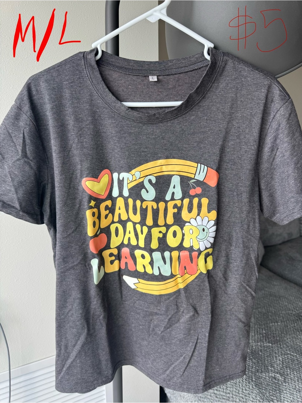 Women’s teacherGray Graphic Tee - "It's a Beautiful Day for Learning"